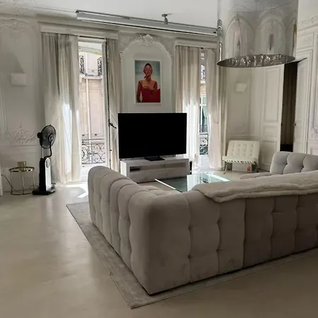 De 220 M2 A 50 M Des Champs-elysees Διαμέρισμα Παρίσι