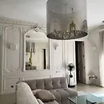 De 220 M2 A 50 M Des Champs-elysees * Paris