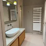 De 220 M2 A 50 M Des Champs-elysees Apartment *