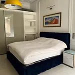 De 220 M2 A 50 M Des Champs-elysees * Paris