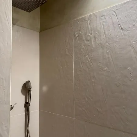 Appartement De 220 M2 à 50 M Des Champs-elysees Paris